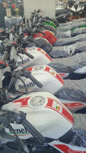 عکس نیکران موتور پاسارگاد | بنلی